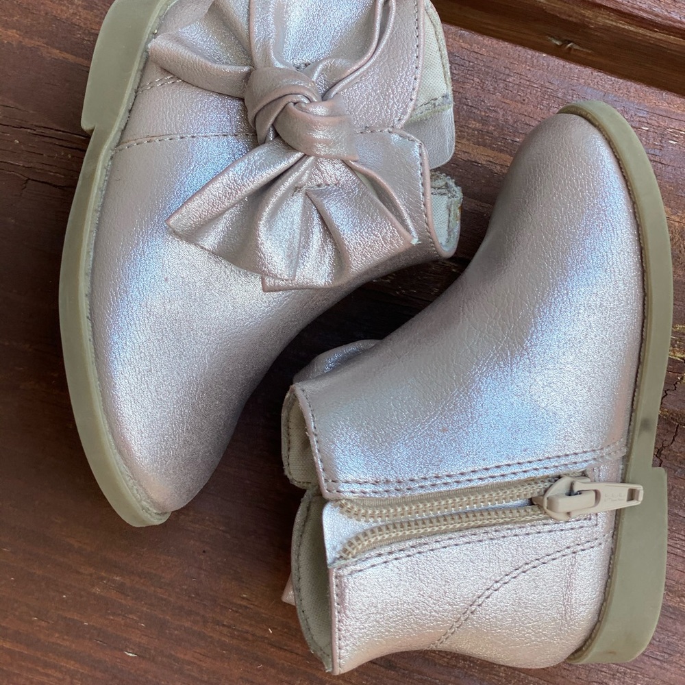 Metallic blush toddler ankle boots
